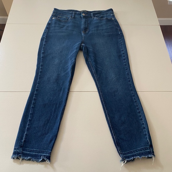 Judy Blue Denim - Judy Blue High Rise Slim Fit Medium Wash Released Hem Sz 13/31
